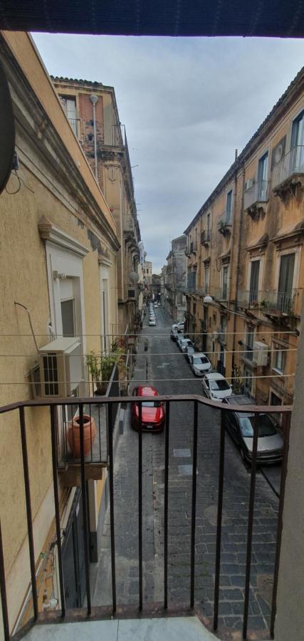 Domus Odeon La Casa Nel Parco Archeologico Di Catania Apartment Exterior foto
